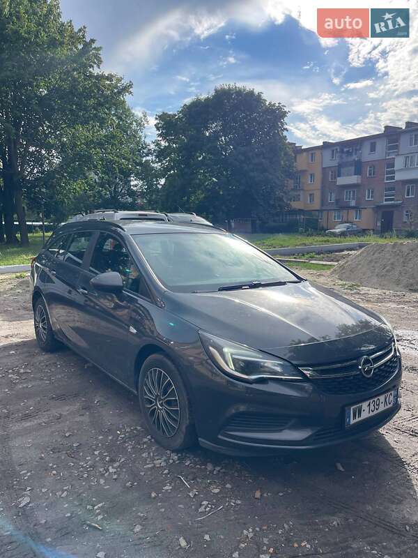 Универсал Opel Astra 2016 в 