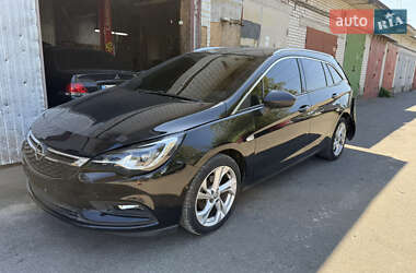 Универсал Opel Astra 2017 в 