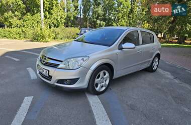 Хэтчбек Opel Astra 2008 в Киеве