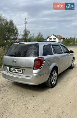 Универсал Opel Astra 2006 в 