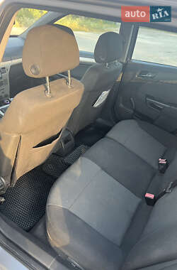 Универсал Opel Astra 2007 в 