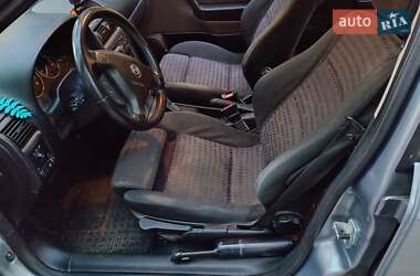 Хэтчбек Opel Astra 2004 в 