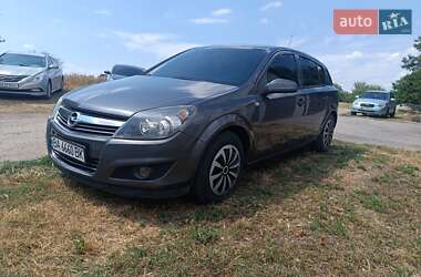 Хэтчбек Opel Astra 2009 в 