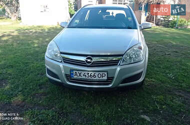 Универсал Opel Astra 2008 в 
