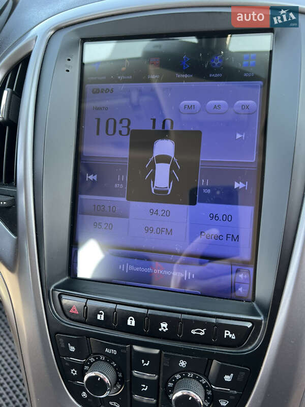 Седан Opel Astra 2019 в Киеве