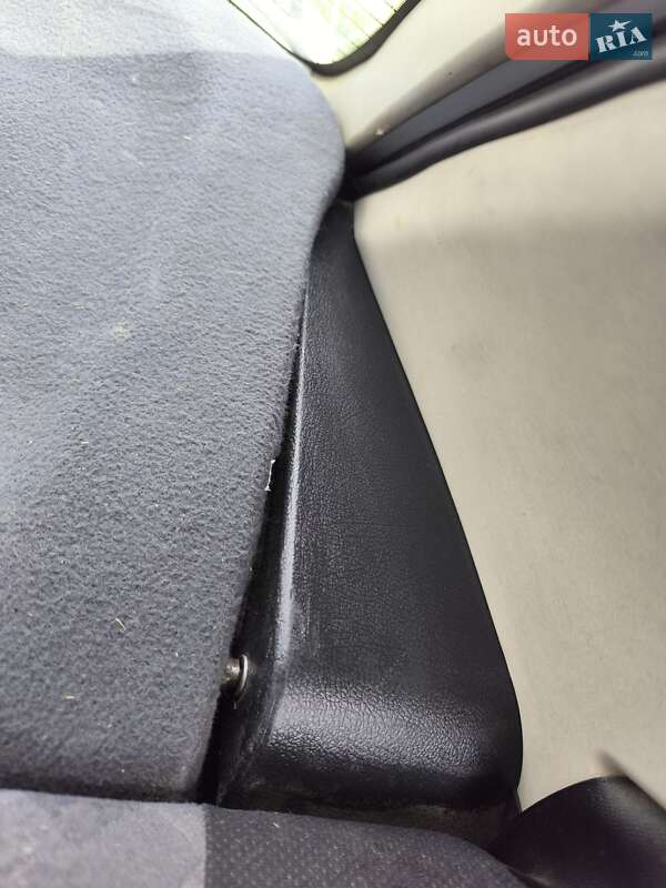 Седан Opel Astra 2000 в Львове