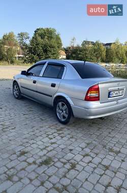 Седан Opel Astra 2000 в 