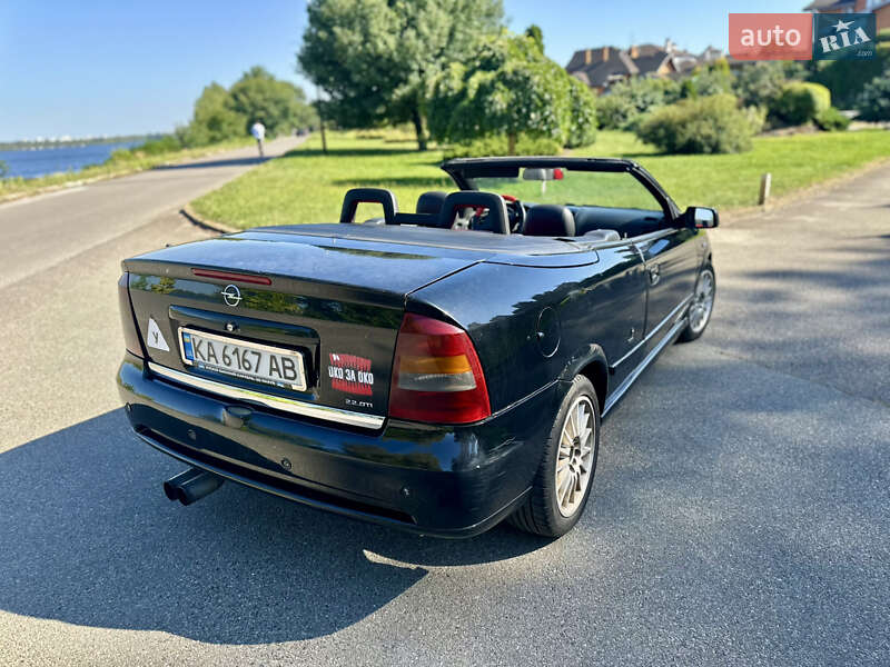 Кабриолет Opel Astra 2004 в 