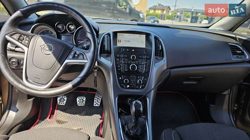 Седан Opel Astra 2012 в Луцке фото 4 Седан Opel Astra 2012 в Луцке