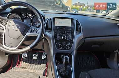 Седан Opel Astra 2012 в 