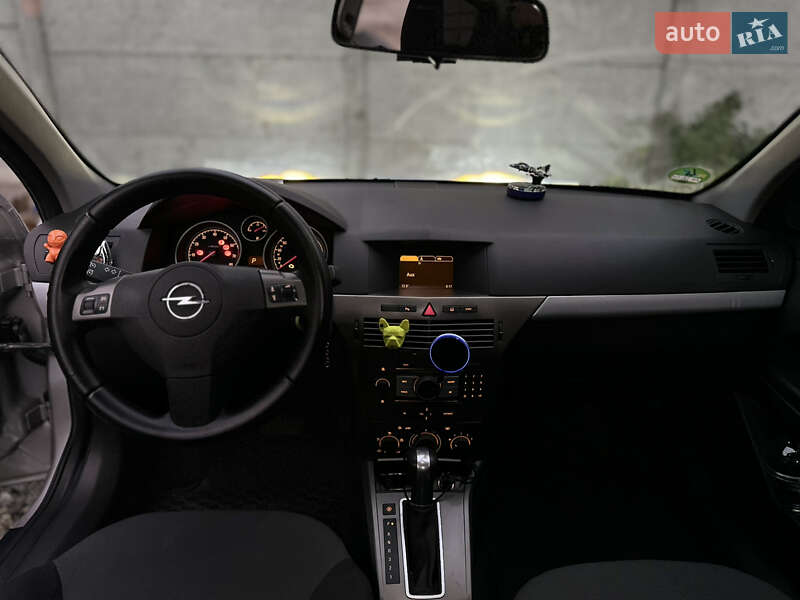 Хэтчбек Opel Astra 2005 в Львове фото 10 Хэтчбек Opel Astra 2005 в Львове