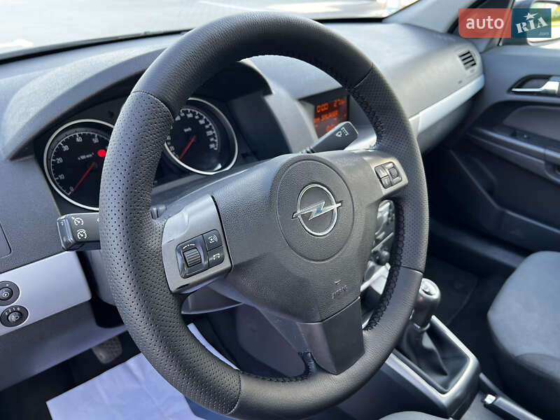 Універсал Opel Astra 2005 в Вінниці