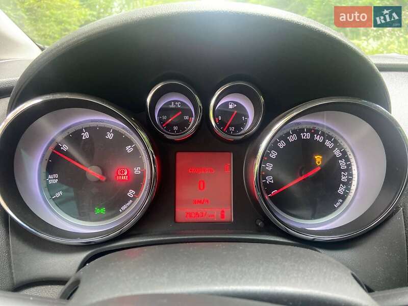 Универсал Opel Astra 2012 в Калуше