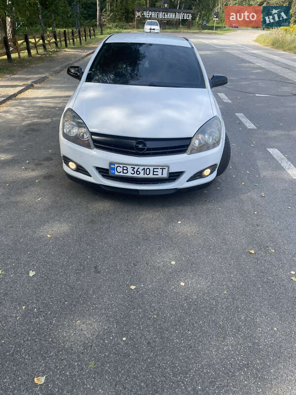 Хэтчбек Opel Astra 2006 в Мене