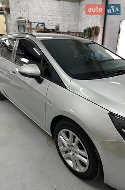 Универсал Opel Astra 2018 в Коломые