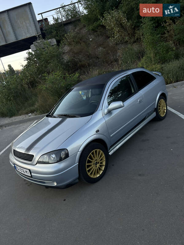 Хэтчбек Opel Astra 2002 в Киеве