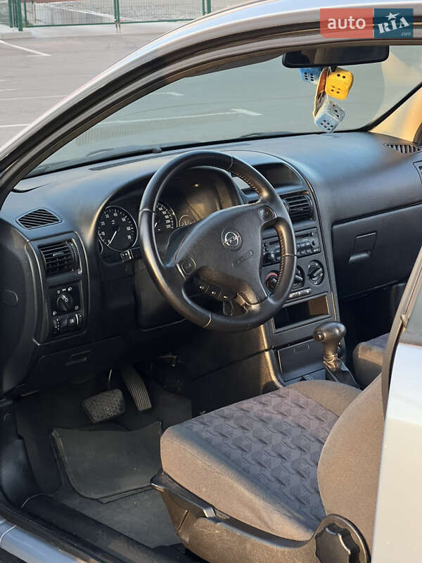 Хэтчбек Opel Astra 2002 в Киеве