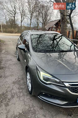 Универсал Opel Astra 2016 в Белогорье