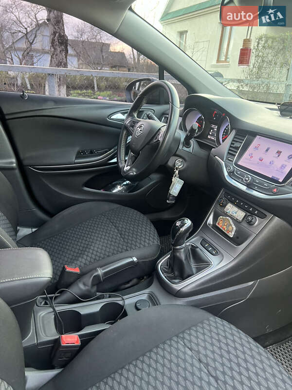 Универсал Opel Astra 2016 в Белогорье