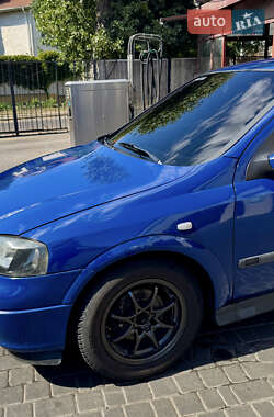 Седан Opel Astra 2003 в Одессе