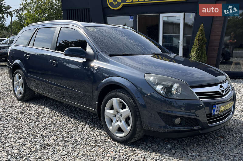 Универсал Opel Astra 2009 в 