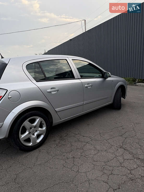 Хетчбек Opel Astra 2006 в Полтаві фото 9 Хетчбек Opel Astra 2006 в Полтаві