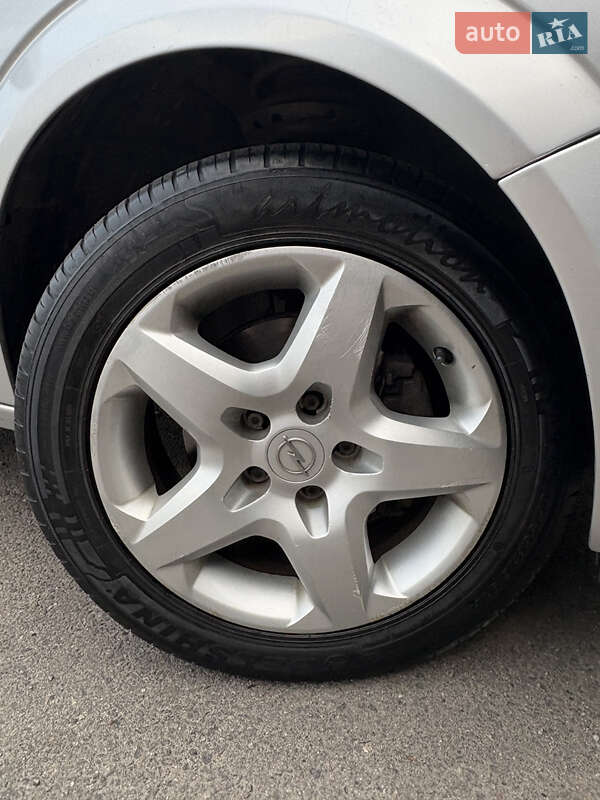 Хетчбек Opel Astra 2006 в Полтаві фото 17 Хетчбек Opel Astra 2006 в Полтаві