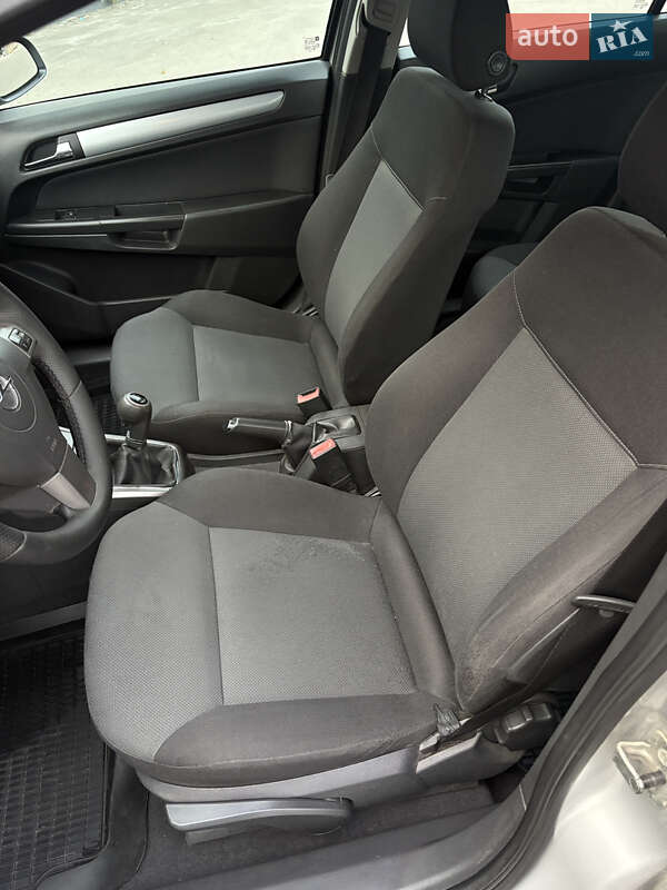 Хетчбек Opel Astra 2006 в Полтаві фото 22 Хетчбек Opel Astra 2006 в Полтаві