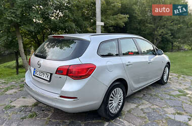 Универсал Opel Astra 2013 в 