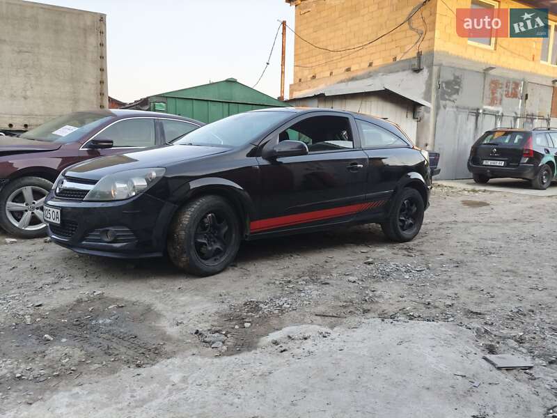 Хэтчбек Opel Astra 2007 в Львове