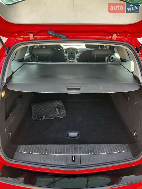 Универсал Opel Astra 2011 в Коломые