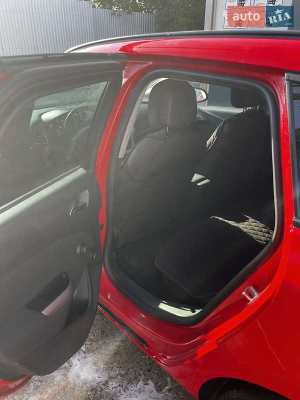 Универсал Opel Astra 2011 в Коломые