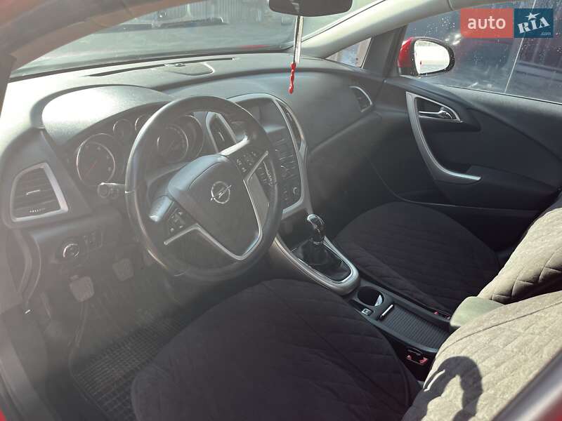 Универсал Opel Astra 2011 в Коломые