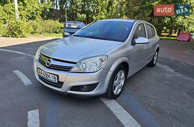 Хэтчбек Opel Astra 2008 в Киеве