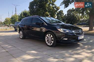 Универсал Opel Astra 2017 в Луцке