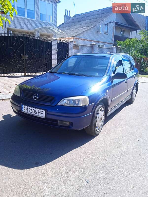 Седан Opel Astra 2003 в 