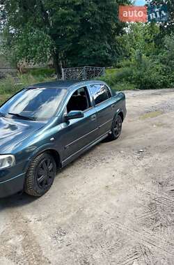 Седан Opel Astra 2002 в Львове