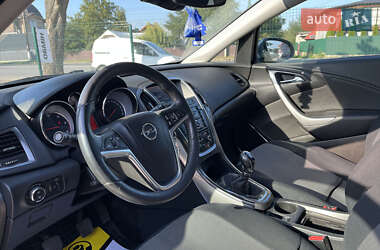 Универсал Opel Astra 2011 в 