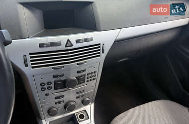 Универсал Opel Astra 2009 в 