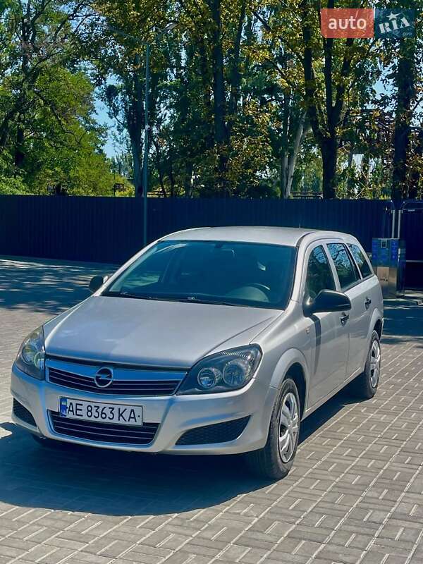 Opel Astra 2010