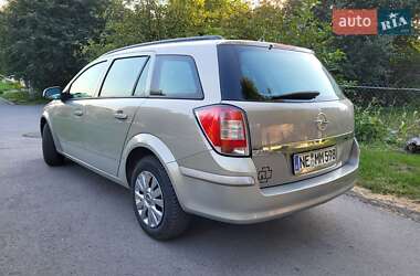Универсал Opel Astra 2010 в 