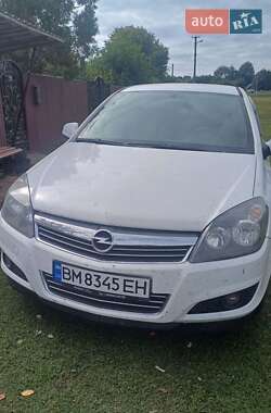 Седан Opel Astra 2013 в Конотопе