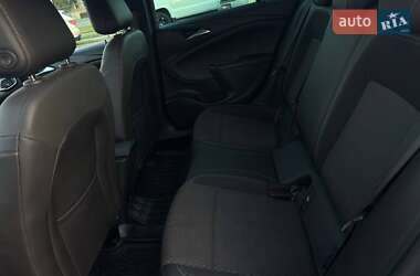 Универсал Opel Astra 2017 в 