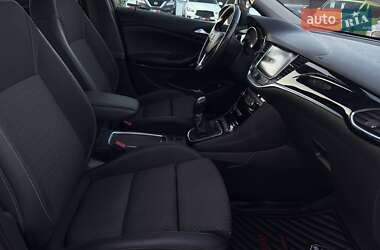Универсал Opel Astra 2017 в 
