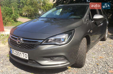 Універсал Opel Astra 2016 в Львові