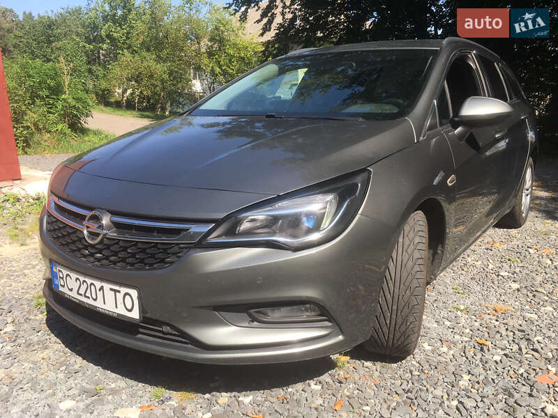 Opel Astra 2016
