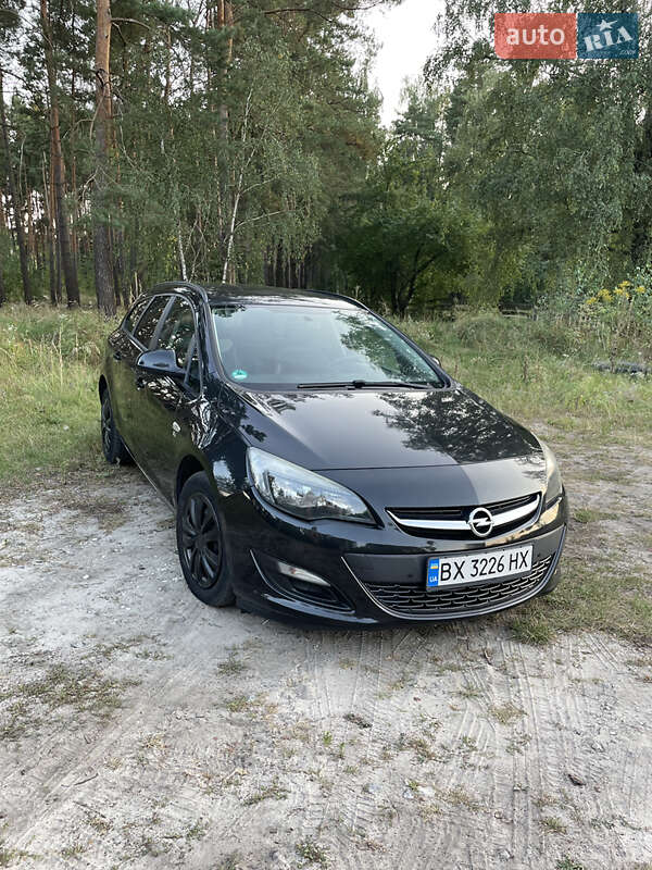 Opel Astra 2012