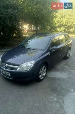 Універсал Opel Astra 2008 в Черкасах