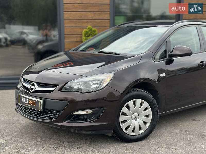 Универсал Opel Astra 2014 в Шептицькому