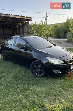 Хэтчбек Opel Astra 2010 в Львове